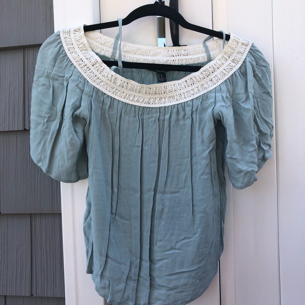 NWT forever 21 top